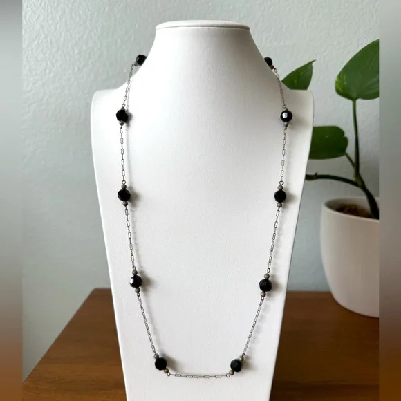 Vintage Judy Lee Black Faceted Glass Bead Station Necklace Antiqued Silver Chain - Picture 5 of 8